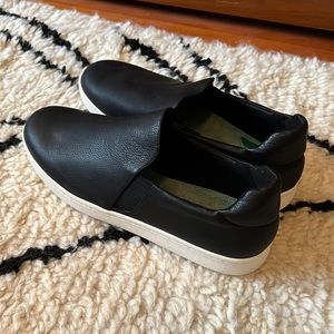 Black leather Eileen fisher slip ons loafers